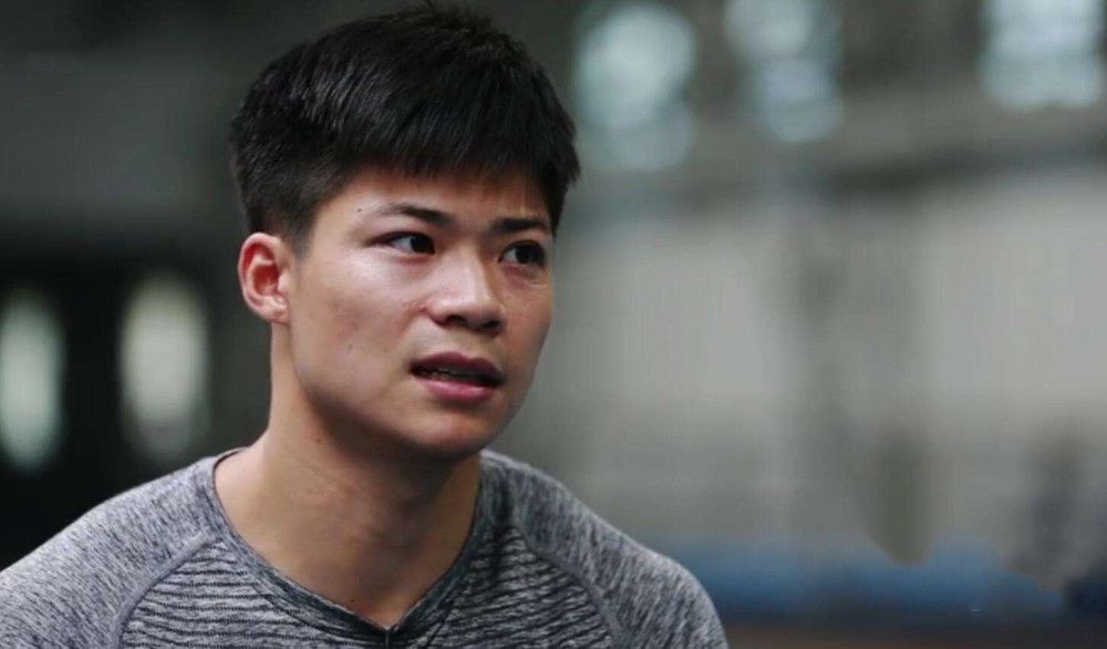 德里赫特能成为领导后防的人，但图赫尔不喜欢他的控球能力。